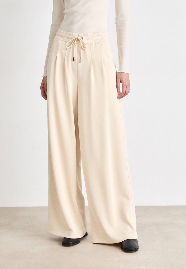 ESRAH - Tracksuit bottoms - open beige4