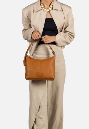 Burkely SOFT SKYLAR - Borsa a mano - cognac