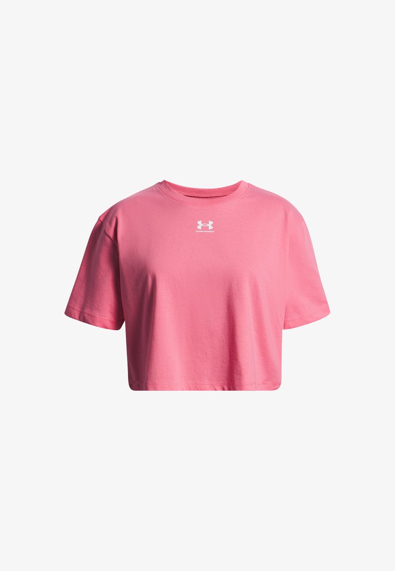 Roosa lühikeste varrukatega lühike T-särk ümmarguse kaelusega ja väikese valge Under Armouri logosildiga, mis on keskendatud rinna peale.