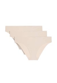 Drie paar beige damesslips met een gladde textuur, met een eenvoudig ontwerp en een middellange tailleband.