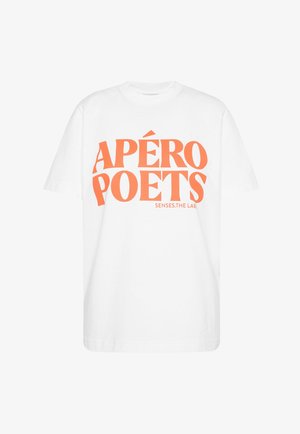 White short-sleeve T-shirt with bold orange text "APÉRO POETS" and smaller text "SENSES.THE LAB" below on the front center.