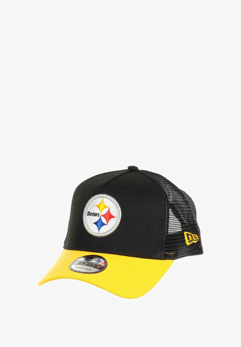 Schwarze Baseballmütze mit Netzrücken, gelbem Schirm und gesticktem runden Logo mit bunten Sternen und dem Text "Steelers".