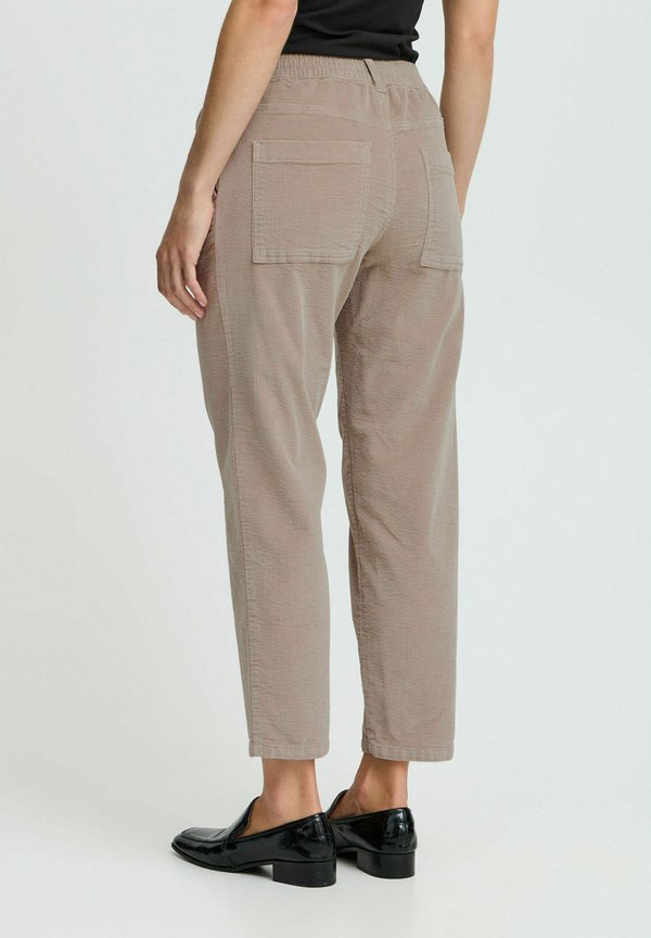 BYDASIK CROPPED - Trousers - string4