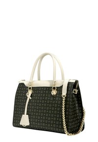 Borsa nera con motivo a logo in rilievo, dettagli in pelle bianca, doppi manici e tracolla in catena dorata. Chiusura con zip sulla parte superiore.