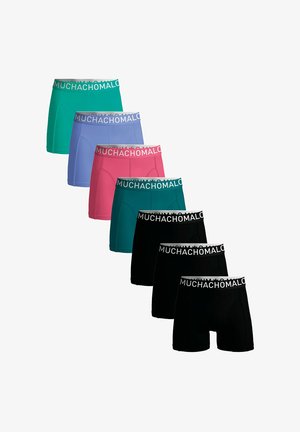 Hat férfi boxer alsónadrágok hat párja különböző színekben: tengerészkék, világoskék, rózsaszín, sötét tengerészkék és fekete. Minden egyes nadrág márkázott elasztikus derekú.