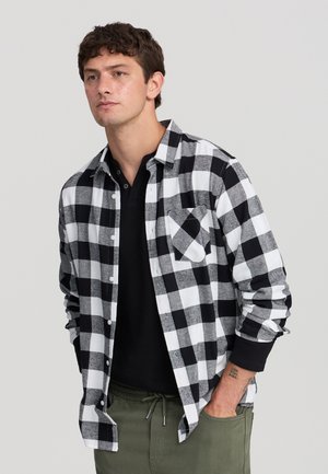 IN  A QUADRI CON TASCA - Camicia - var bianco ottico