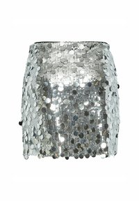 Zilveren paillett minirok met een aansluitend ontwerp, voorzien van ronde pailletjes en een gladde textuur, accentueert met een zwarte tailleband.
