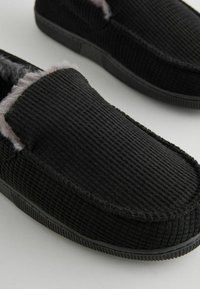 Next REGULAR FIT - Chaussons - black