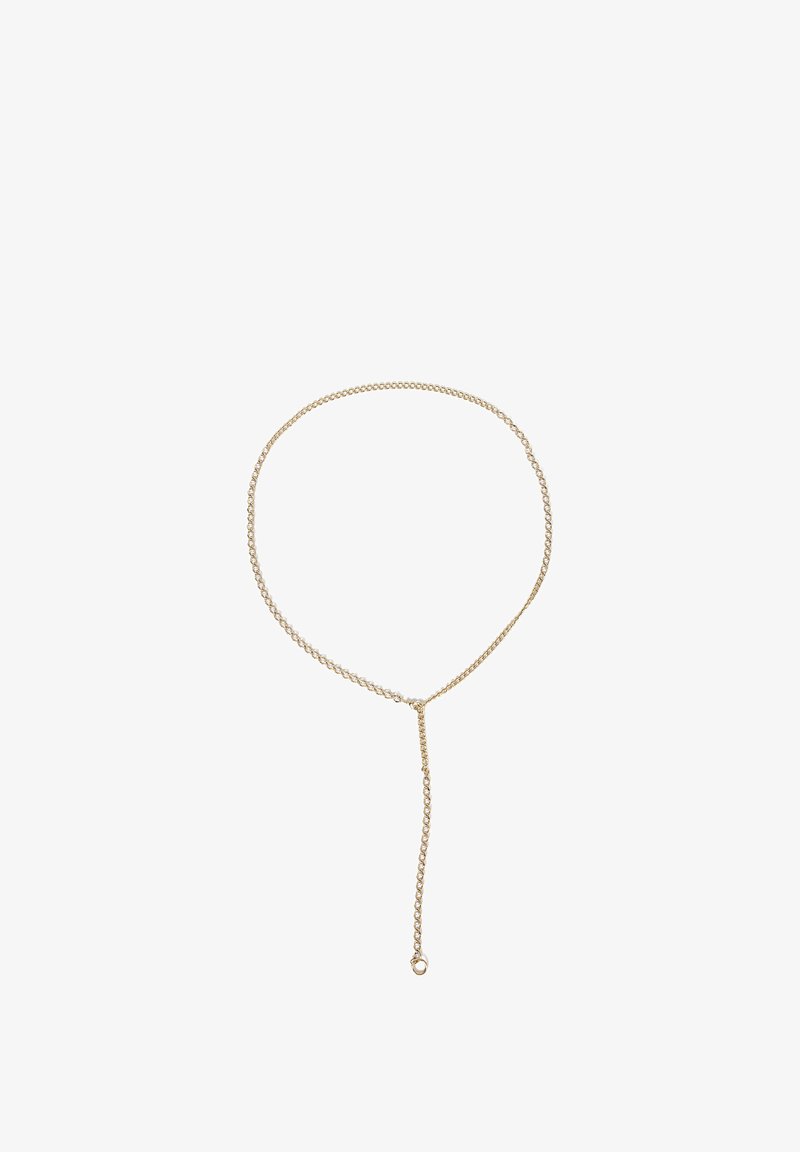 Naszyjnik na łańcuszku w odcieniu złota z prostym, delikatnym wzorem i zawieszką z łańcuszkiem. Lekki o gładkiej strukturze i regulowanej długości.
