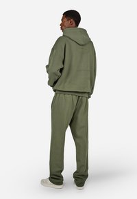 Pegador LOGO  - Φούτερ με κουκούλα - washed faded olive black