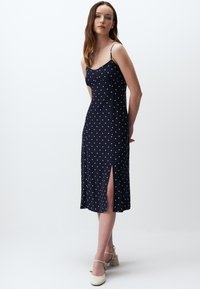 Jimmy Key PATTERNED MIDI WITH STRAPS AND SLITS - Vestito casual - dark blue