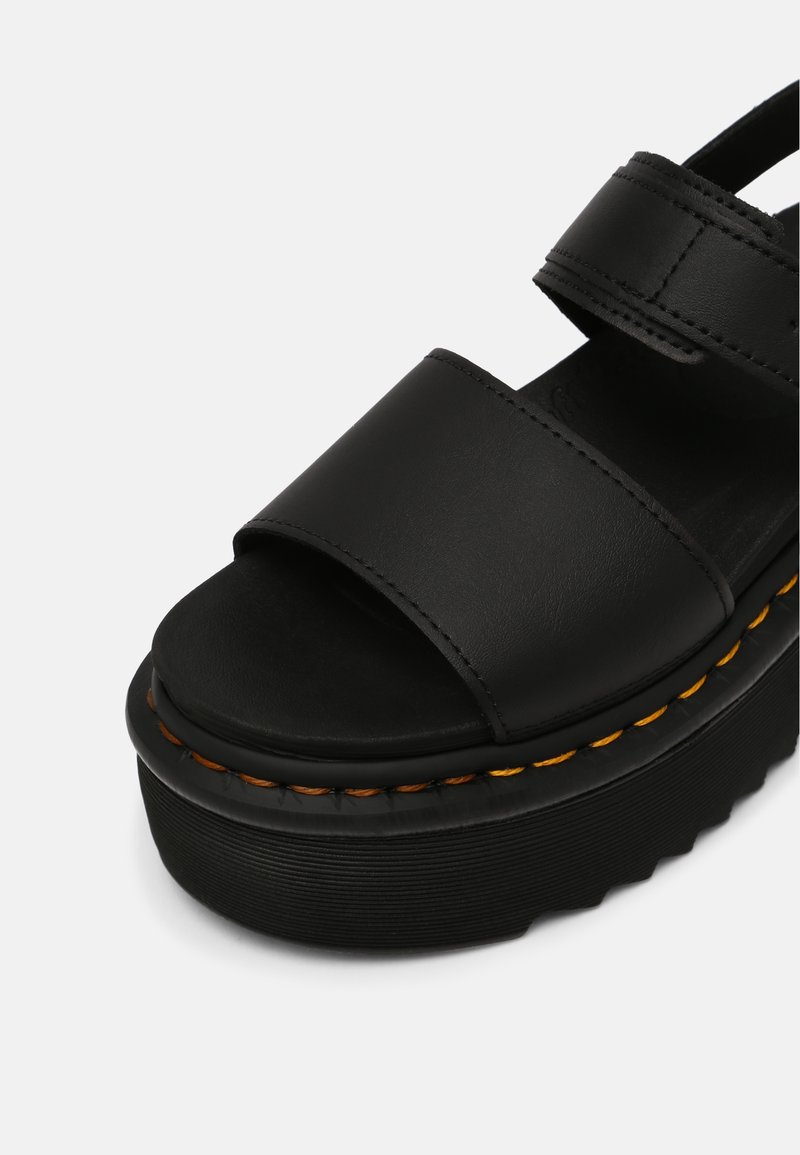 Dr. Martens VOSS QUAD - Plateausandalette - black hydro/schwarz 