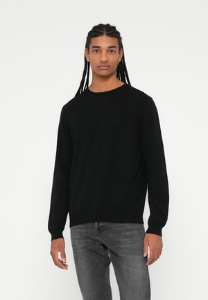 - Sweter