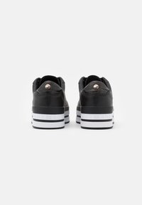 Tommy Hilfiger Sneaker low - black