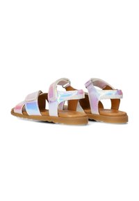 Sandales en plastique transparent avec une finition irisée arc-en-ciel, présentant une semelle marron, plusieurs lanières et des fermetures ajustables pour un bon maintien.