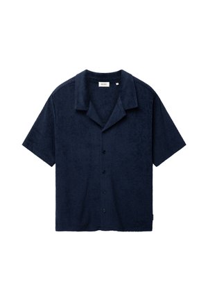 Tengerészkék rövid ujjú, gombos ing tábori gallérral és finom textúrájú mintával a szöveten.