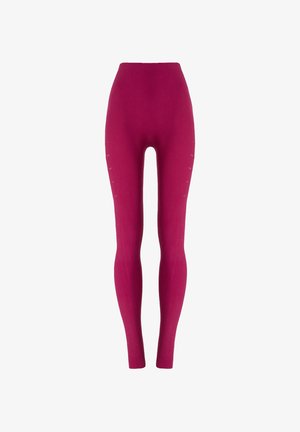 Leggings fucsia realizzati in tessuto elasticizzato con una fascia alta in vita, caratterizzati da una texture liscia e un dettaglio laterale minimale.