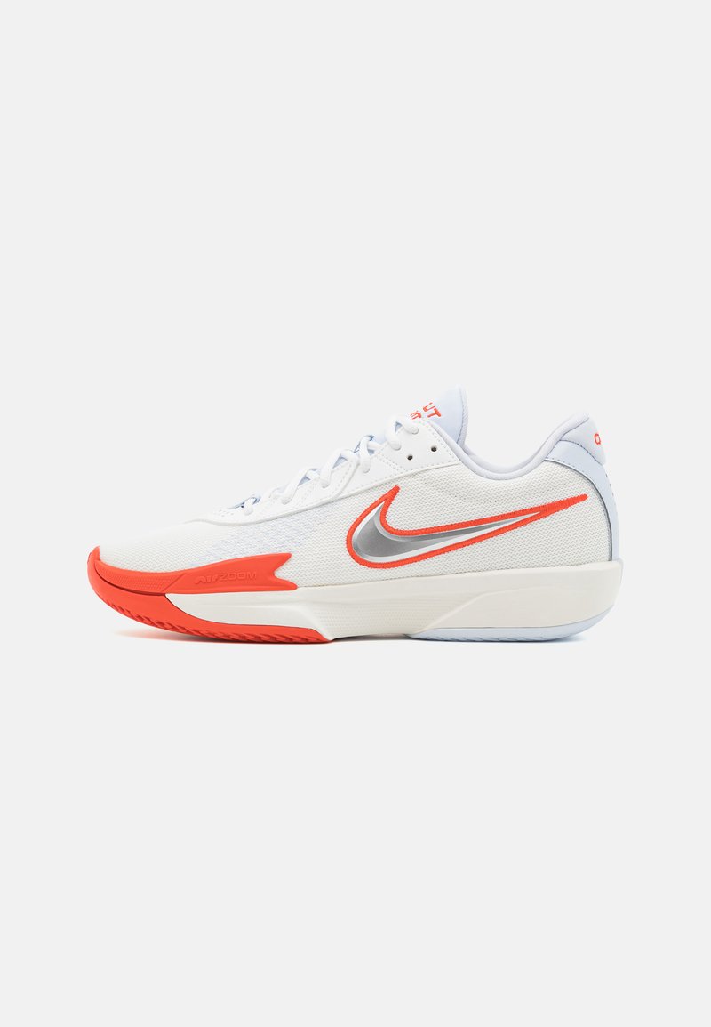 Nike Performance GT CUT ACADEMY - Basketsko - summit white/metallic silver/picante red