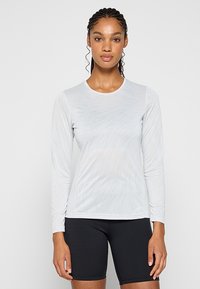 Wybrany, cold light grey