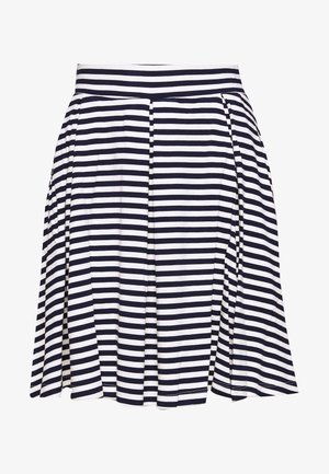 Zwart-witte horizontale gestreepte knielange rok met een aansluitende tailleband en geplooide details.