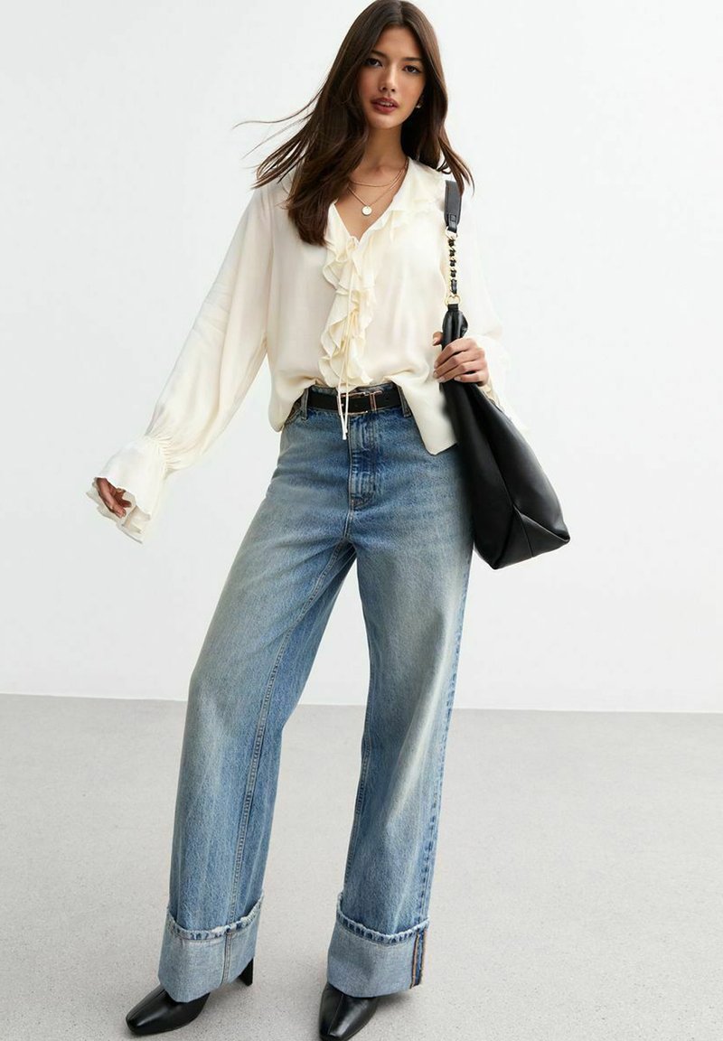 New Look RUFFLE  - Camicetta - off white
