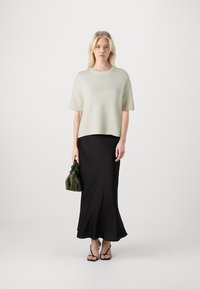 Gina Tricot Neule - gardenia