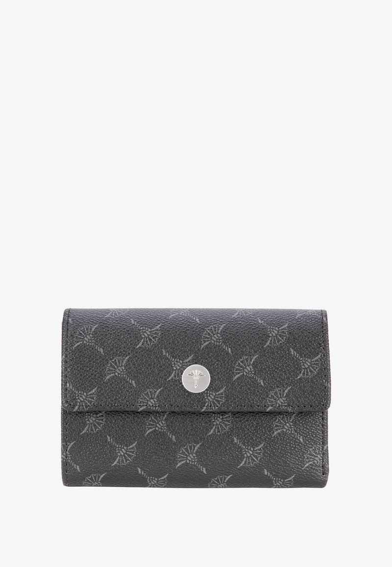 Portefeuille en cuir gris avec une surface texturée, arborant un motif subtil et un accent logo argenté à l'avant. Design compact et pliable.