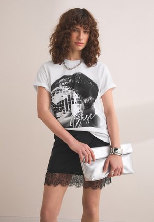 Next, OVERSIZED - T-shirt con stampa - white