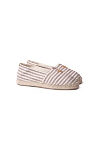 Espadrillas in tela a righe di un beige chiaro e grigio, con una suola in corda di juta. Presentano una punta rotonda e piccoli dettagli in pelle sulla tomaia.