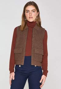 Non selezionato, beige