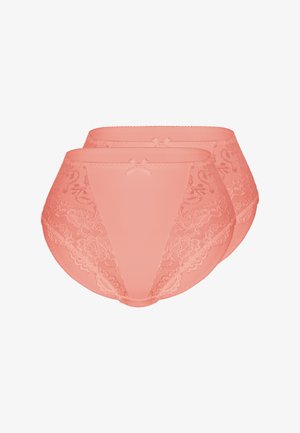 Paar korallenrote Damen-Spitzenhöschen mit hoher Taille, kleinen vorderen Schleifen und floralen Mesh-Details an den Seiten.