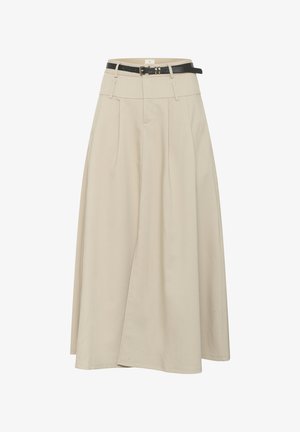 Bež midi krilo z gubami, visokim pasom, zankami za pas in tankim črnim pasom z zlato sponko.