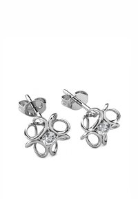 Boucles d'oreilles en argent avec un design floral, présentant des boucles entrelacées et une pierre précieuse claire au centre. Fini en métal poli.