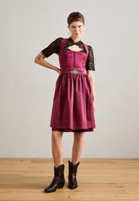 Krüger Dirndl Dirndl - beere