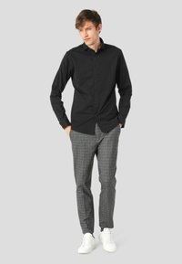 Clean Cut Copenhagen STRETCH - Hemd - black
