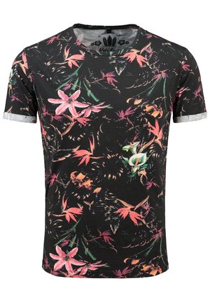 T-shirt noir à manches courtes avec imprimé floral tropical rose et orange, et revers légers gris clair aux manches.