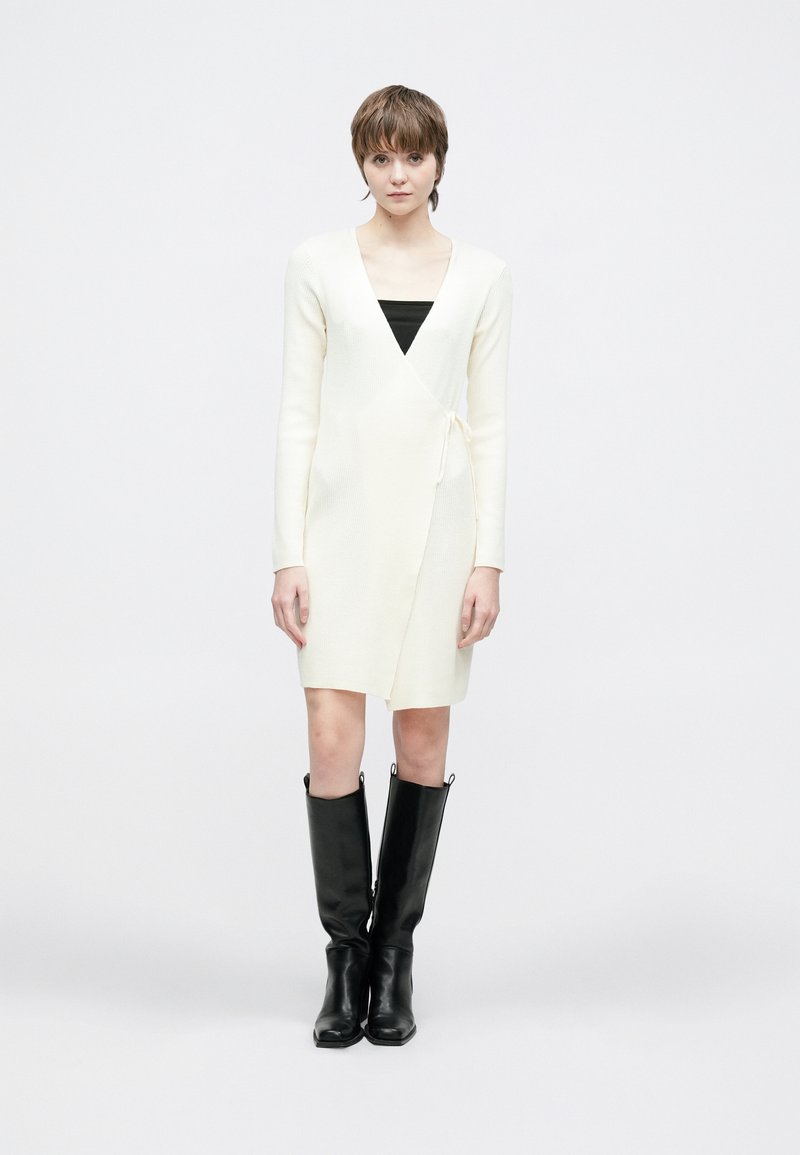 JDY JDYPRIME LIFE WRAP DRESS - Sarafanas - eggnog