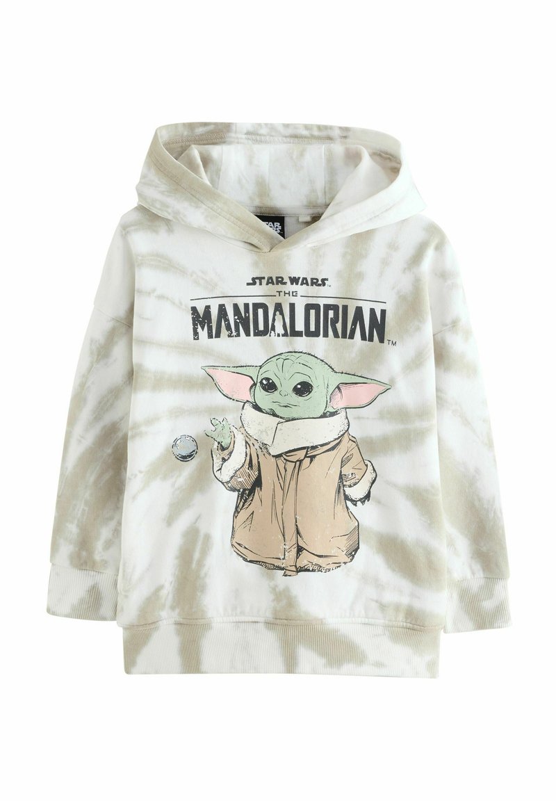 Weißes Batik-Hoodie zeigt ein Grafik eines grünen Charakters mit großen Ohren und einem braunen Umhang, bedruckt mit "STAR WARS THE MANDALORIAN."
