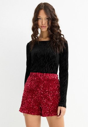 DE LENTEJUELAS - Shorts - rojo