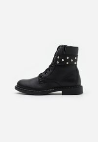 Richter Stivaletti stringati - black