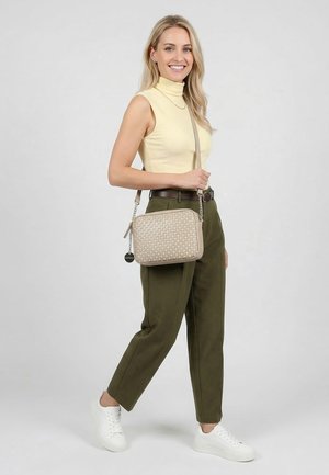 Emily & Noah EMILY & NOAH UMHÄNGETASCHE E&N JOSEFIN - Bandolera - lighttaupe