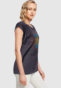 Merchcode TORC BRIGHT LIGHTS - T-shirts med print - navy