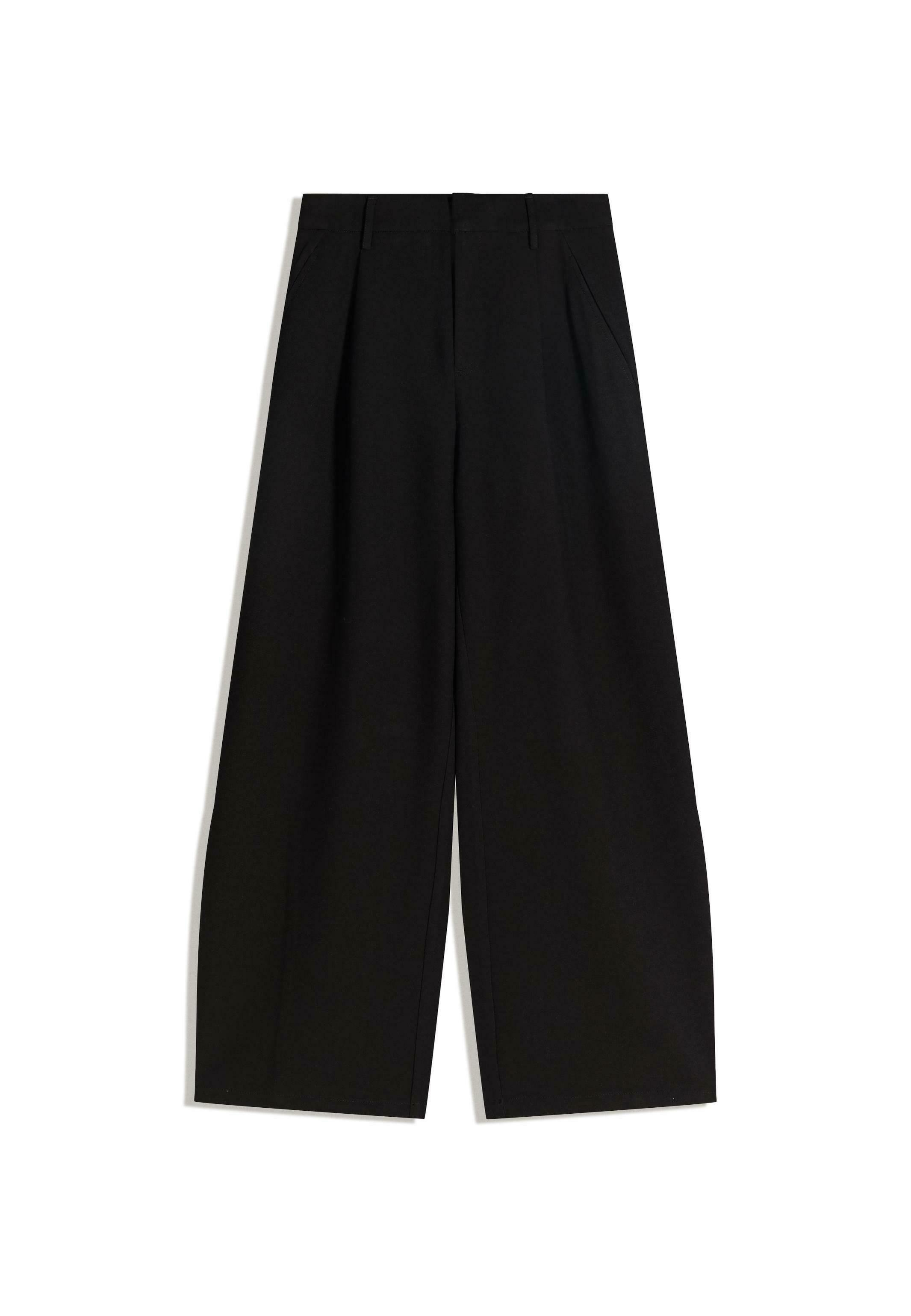 Black trousers