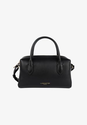 Zwarte leren Lancaster Paris handtas met twee handvatten, afneembare riem en een gouden ritssluiting bovenop.