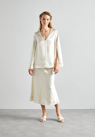 By Malene Birger EXCLUSIVE AVELAS - Pluus - pearl