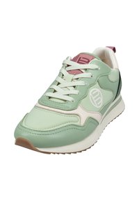 Sneaker sportivo in pelle verde menta con dettagli bianchi e rosa, dotato di punta arrotondata, chiusura con lacci e suola in gomma testurizzata.