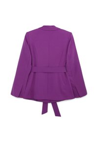 Blazer tailored viola con maniche lunghe, vita cinturata e design svasato nella parte inferiore. Tessuto liscio con una finitura elegante.