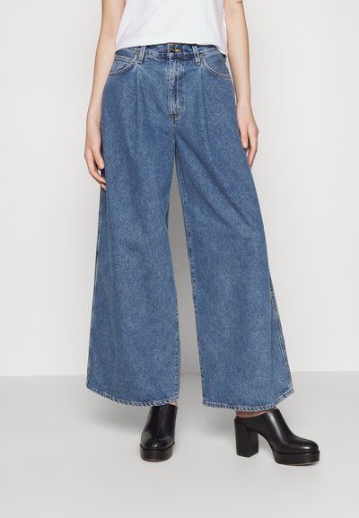 Goldsign THE ATTICUS - Flared Jeans - gibson/vintage blue