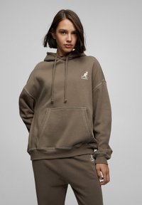 pull and bear kangol