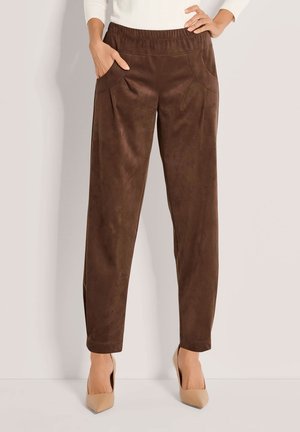 MADELEINE, MADELEINE HOSE BARREL-LEG-SCHLUPFHOSE AUS PEACHSKIN - Broek - chestnut